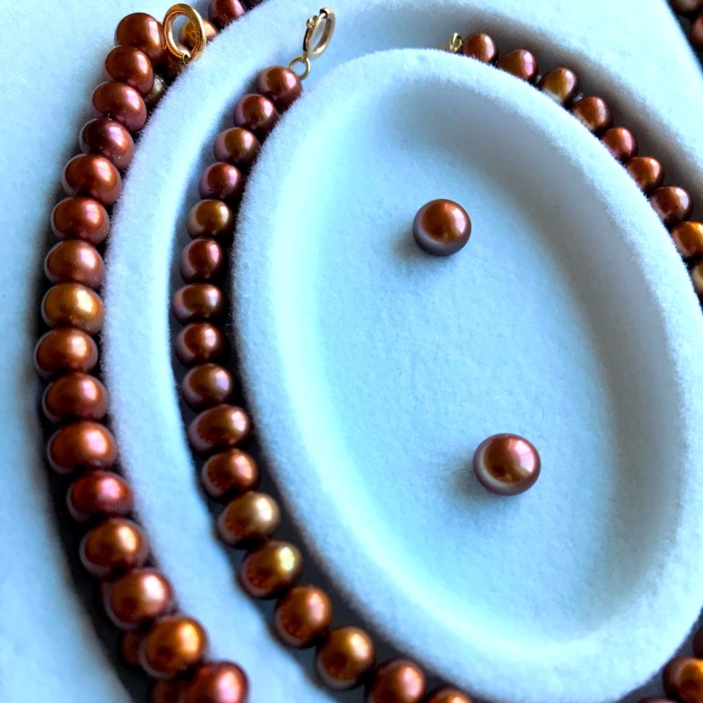 Mocha Iridescent Freshwater Cultured Pearls Set